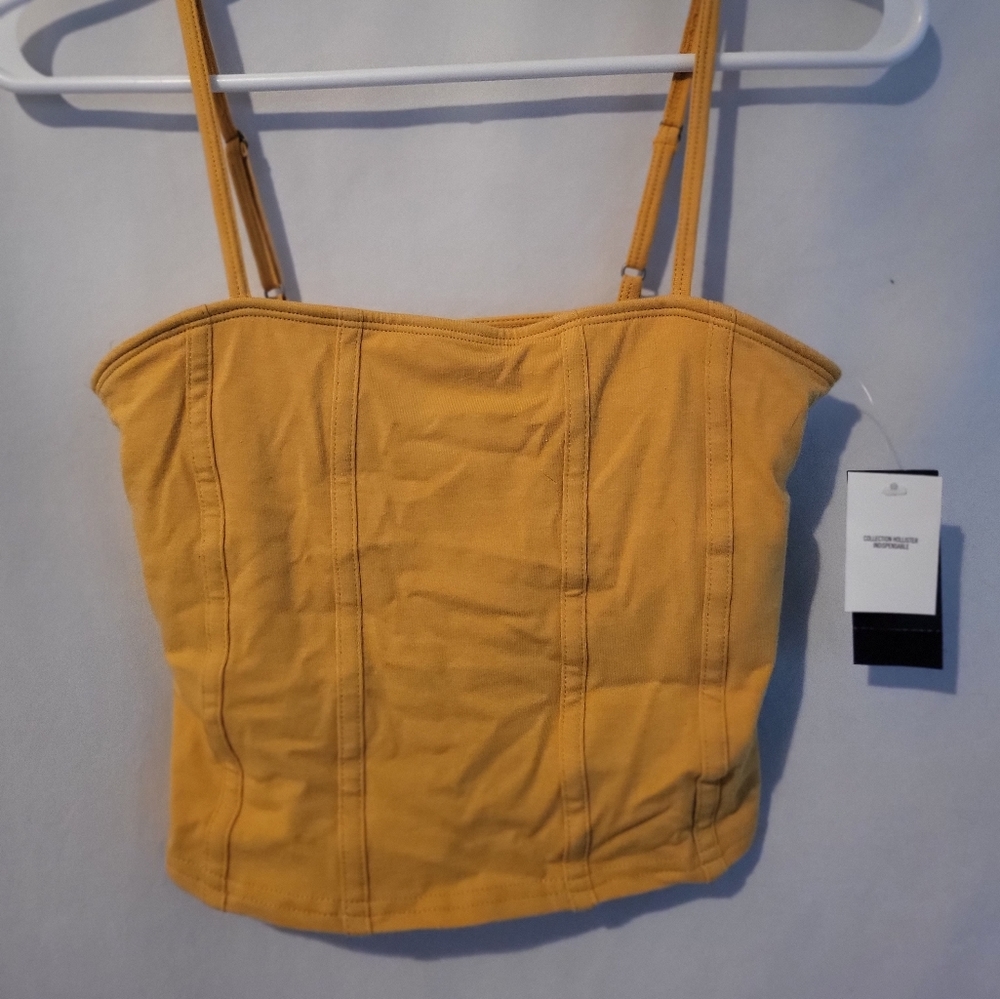 Hollister small Mustard yellow smack fitted crop top tank top . New with tag